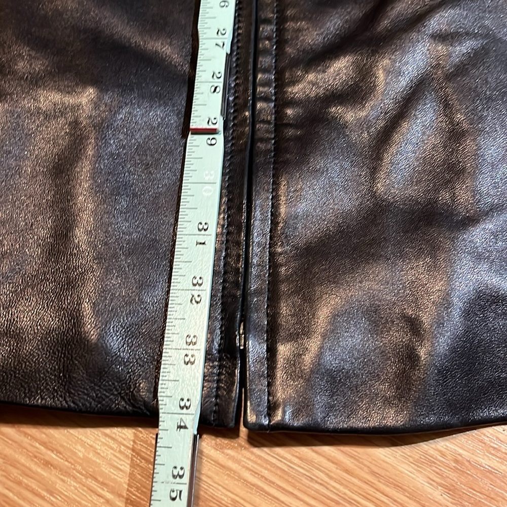 Like new Siena Studio, leather coat, mid length size medium/black - Picture 9 of 9